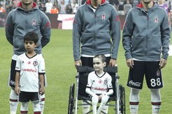 开云平台-哈兰德15场23球3助领跑英超射手榜，哈兰德能否超越c罗